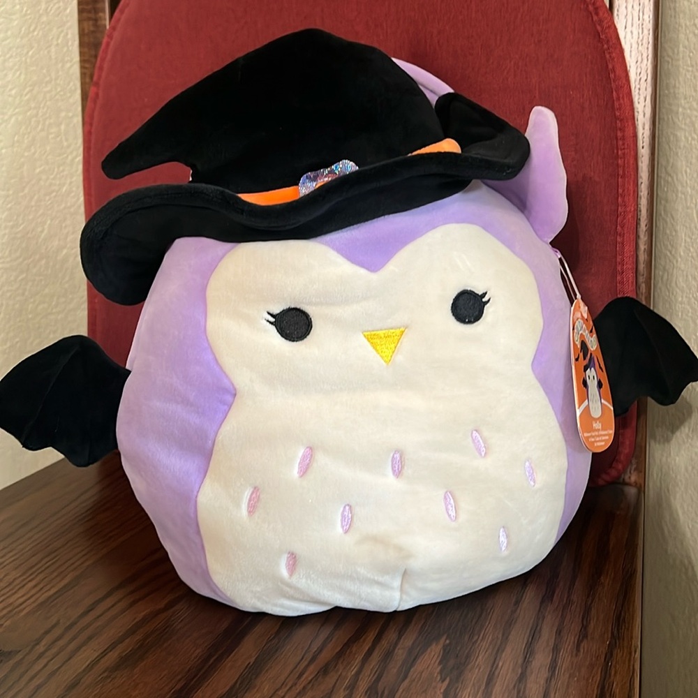 NWT Squishmallows “Holly” the owl halloween treat pail
